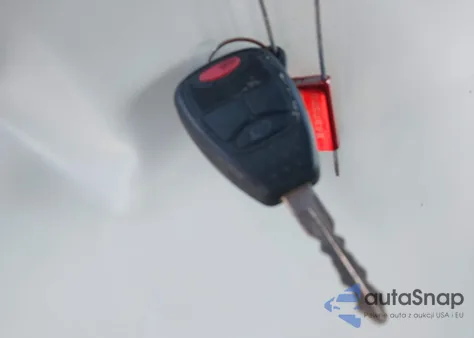 2011 Chrysler 200 Touring из США, поврежденный, VIN 1C3BC1FB4BN613800